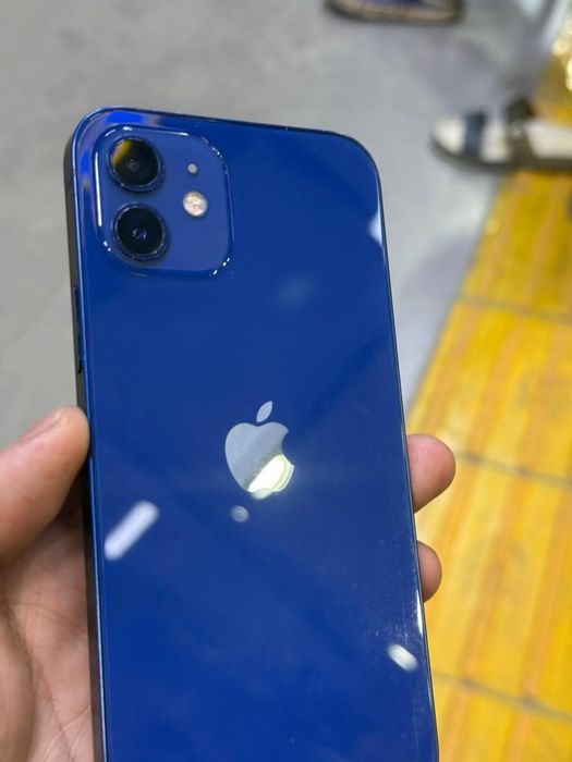 Продам айфон 12 256гб