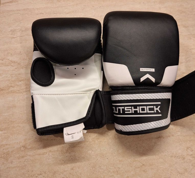 Ръкавици за бойни спортове OUTSHOCK
