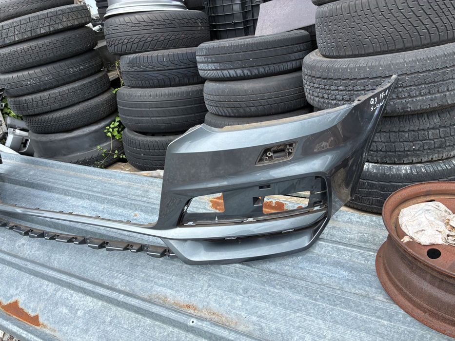 Предна броня Audi Q3 S-Line. 14-18г. 8U0807437. Оригинална.