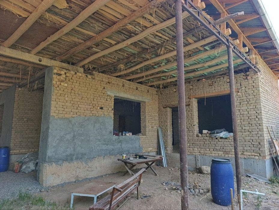 Yer uchaska sotiladi