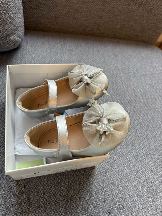 Туфли на девочку