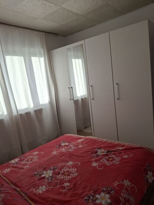 Închiriez apartament 2 camere