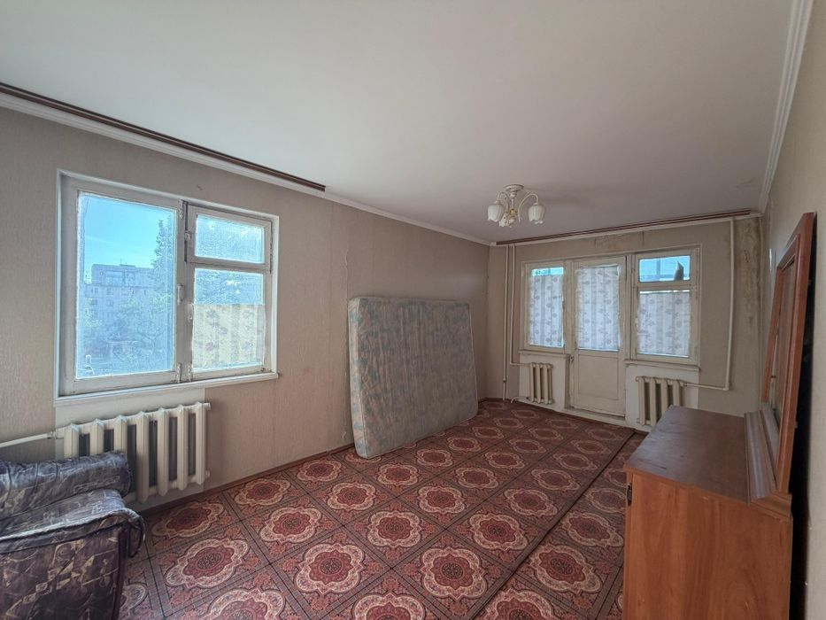Продам 3 комнатную квартиру