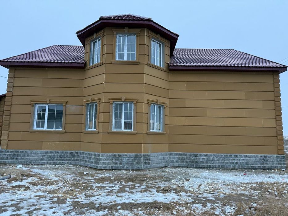 Продается красивый мансард с 286 квадрат метром