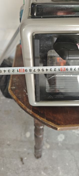 Готварска печка със два котлона използвана макс 5 пъти като нова е без забележки