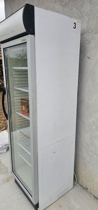 Хладилна ветрина