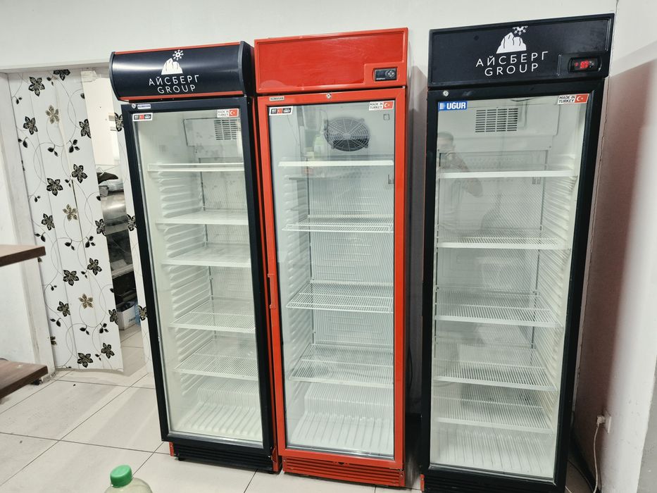 Продам ветринные холодильники