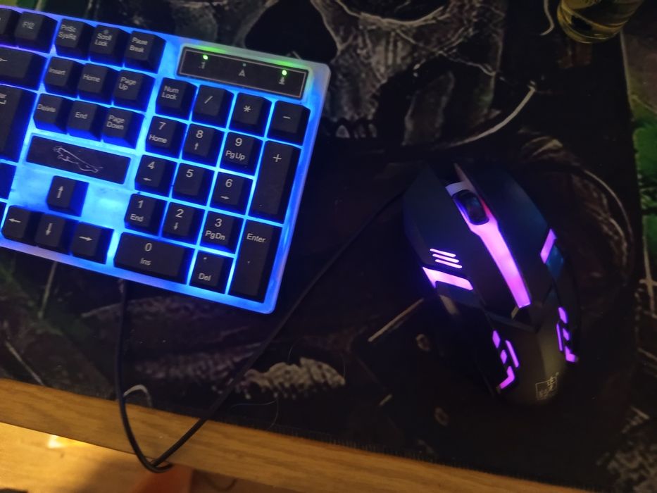 Геймърски компютър – RX 6600 8GB + Ryzen 5 1400 + 24 GB RAM + SSD