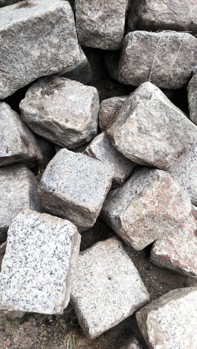 Продавам гранитни павета бройката 1лев