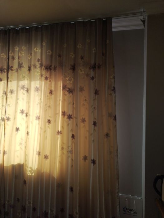 Продам комплект шторы + тюль