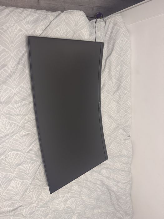 Monitor Gaming Curbat LED Gigabyte 32 inch 2k QHD (2560x1440), 165Hz (170Hz oc) + leduri pe spate cadou