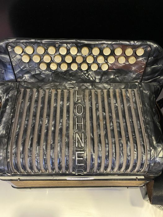 Acordeon Hohner Club II