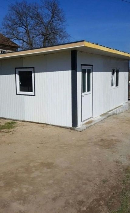 Vând case din containere de locuit pe piloni