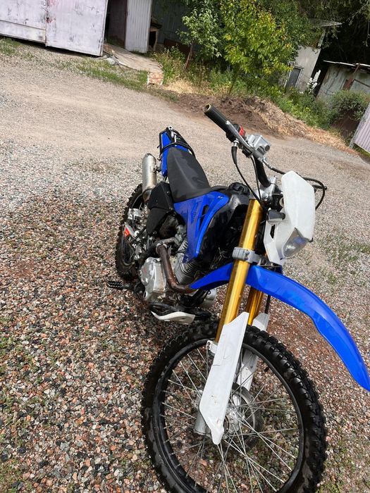 Продам эндуро 250 кубов