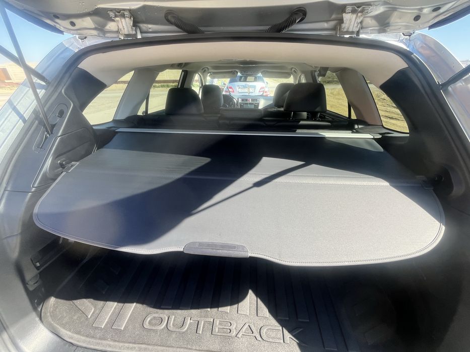 Шторка на субару оутбак