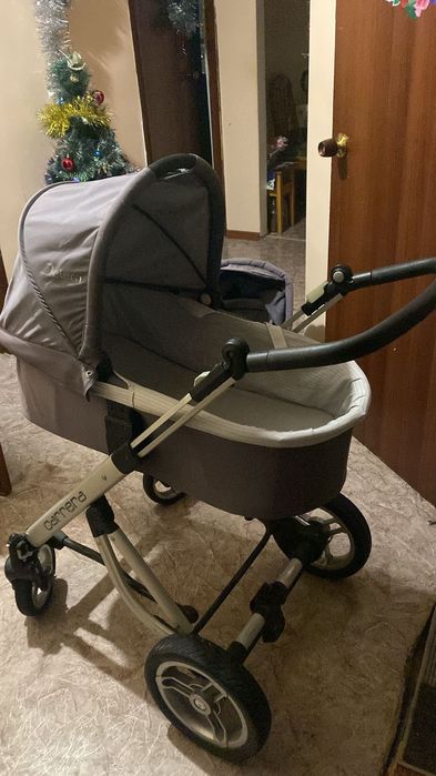 Коляска зима лето срочно.