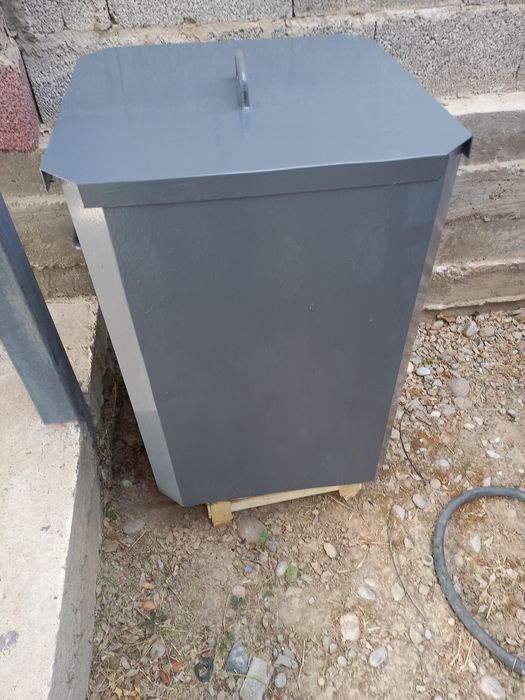 Контейнер для мусора