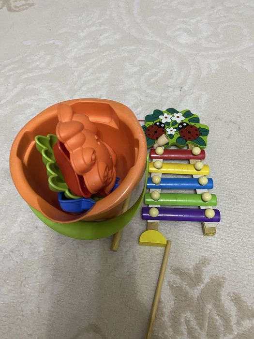 Развивающие игрушки