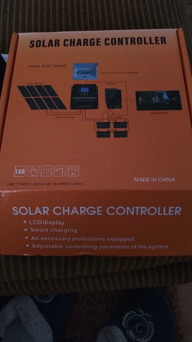 Соларен контролер с алуминиев радиатор и светещ дисплей