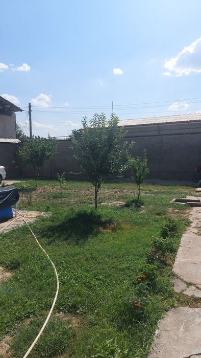 Файзли хонадон сотилади шароитлари ўрта сув газ свет вайфай бор  100 $