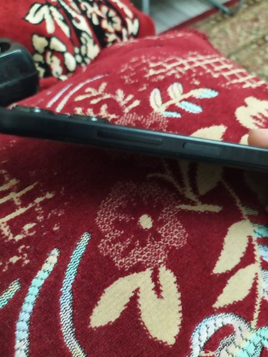 Продам телефон Redmi 12 256 g 4 G