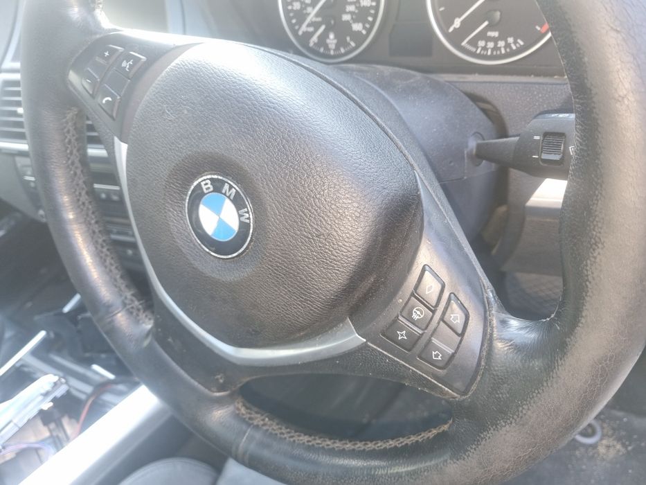 Dezmembrez bmw x5 e70 286 cp fara motor si cutie