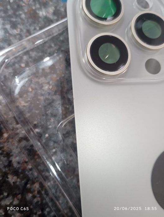 15 pro max orqa kirishka