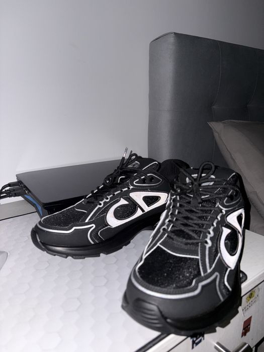 Vand Dior b30 marimea 43 negociabil