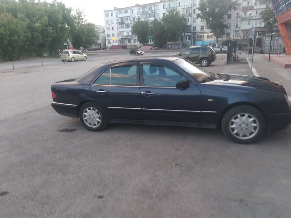 Продам мерседес W 210