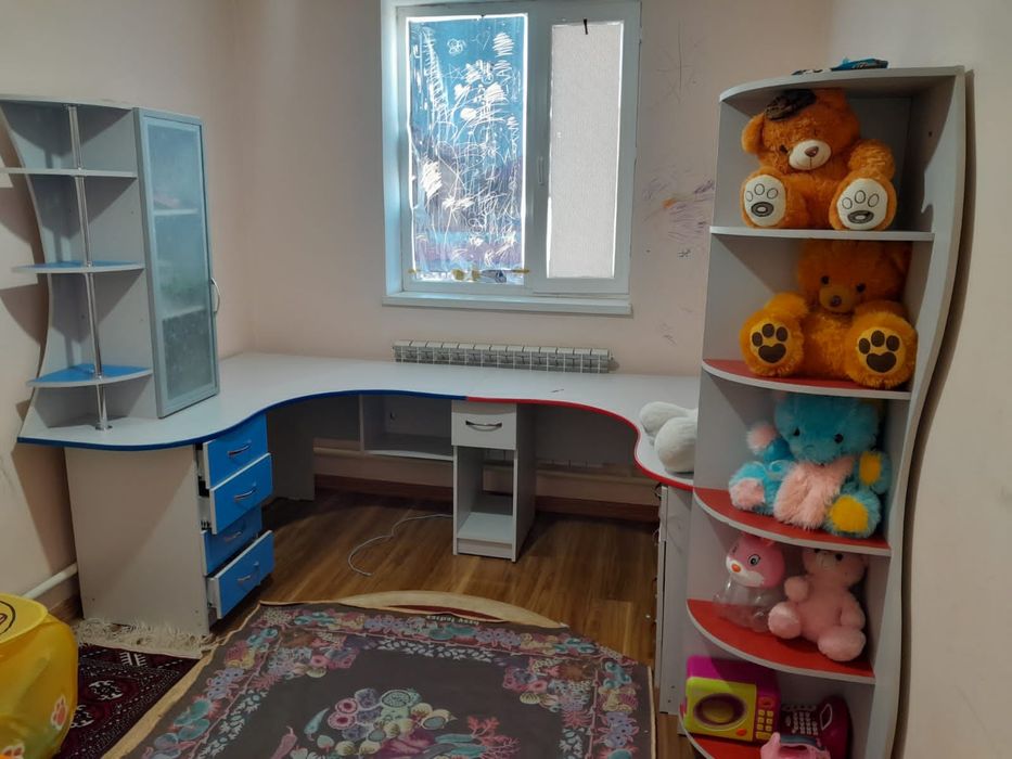 Детский стол парта