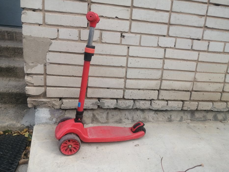 Продам детский самокат