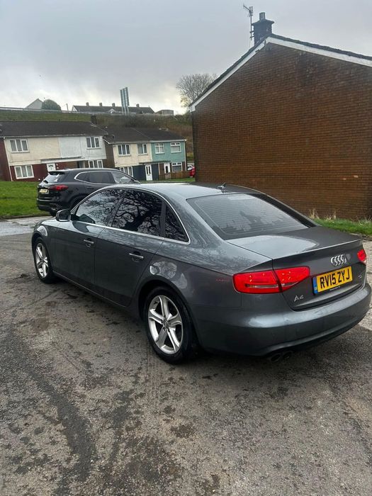 Audi A4        2015