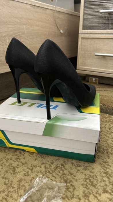 Каблук сатылады!!