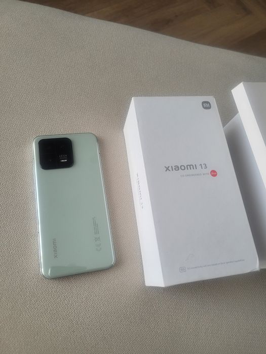 Xiaomi 13  12/256