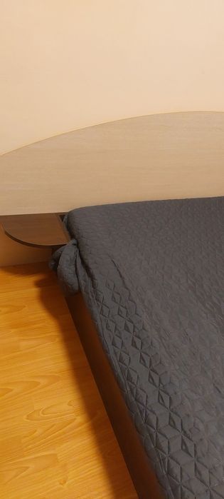 Продавам Спален комплект ,много запазен