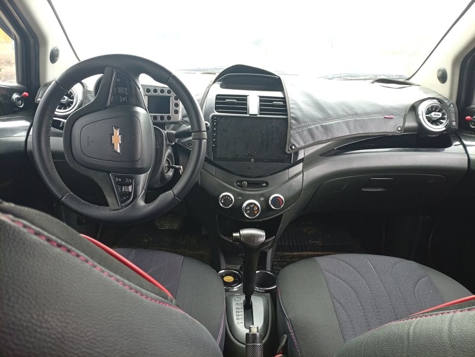 Продается  Спарк  2011 г Автомат.