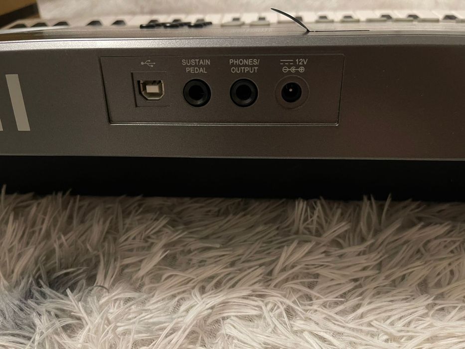 Синтезатор  medeli