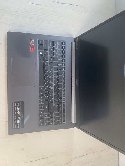 Ноутбук acer aspire5