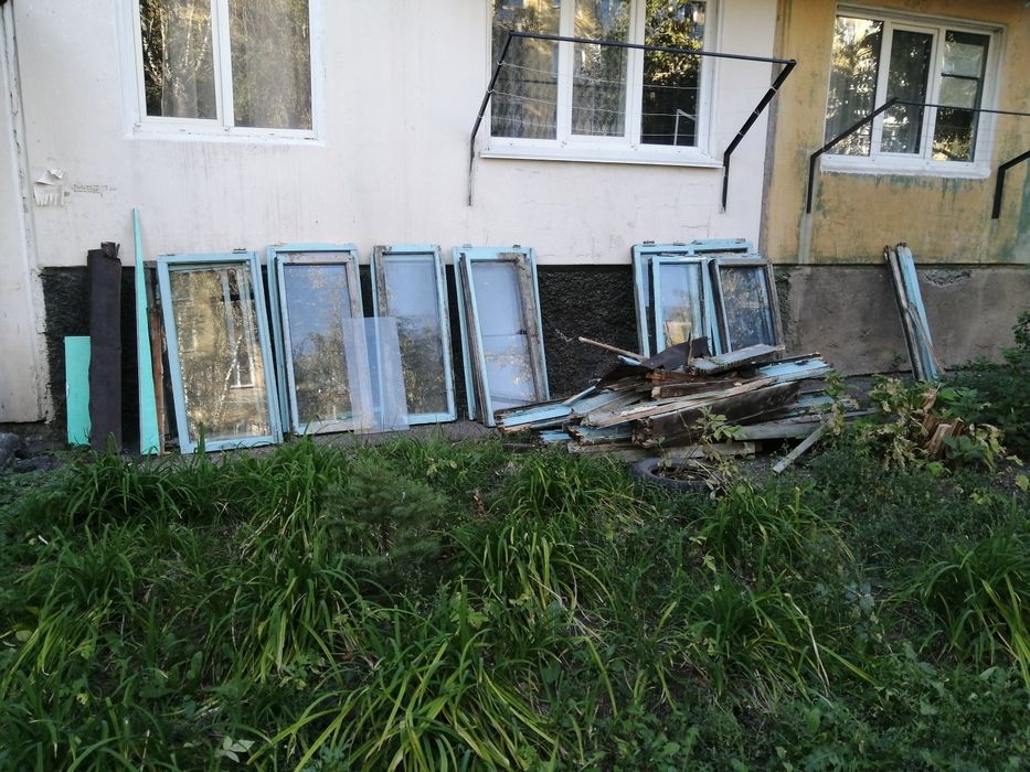 отдам окнные рамы на дрова