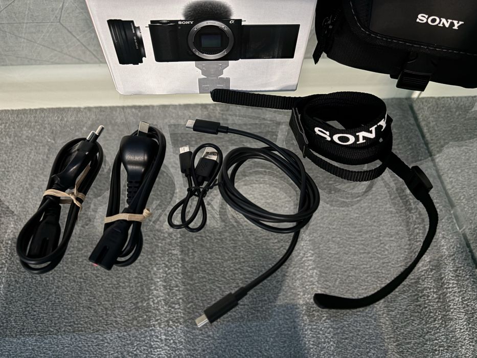 Camera digitală Sony ZV E10