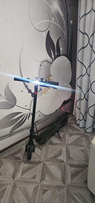 Trotineta electrica noua