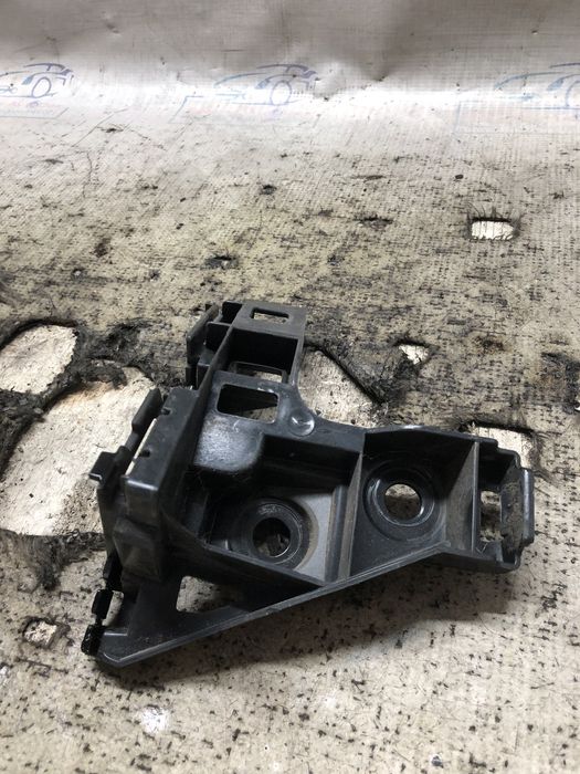 suport dreapta bara spate  volkswagen golf 7 2014