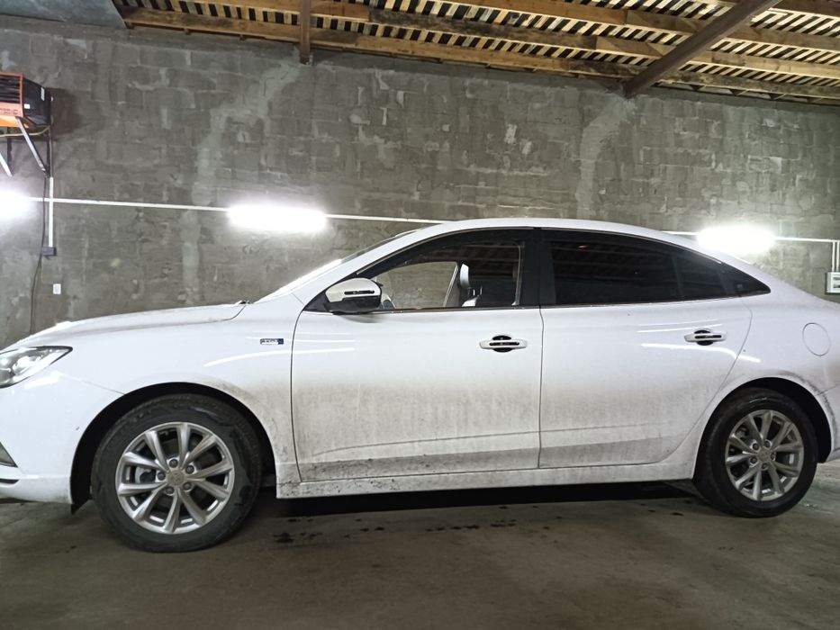 Продам MG5  британский дух