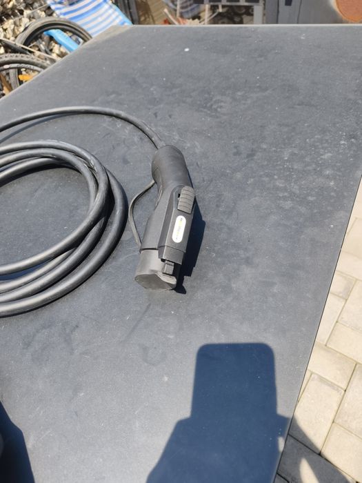 Кабел за зареждане Type 2 към Type 1 за EV 5метра 32А МАКС 22kW