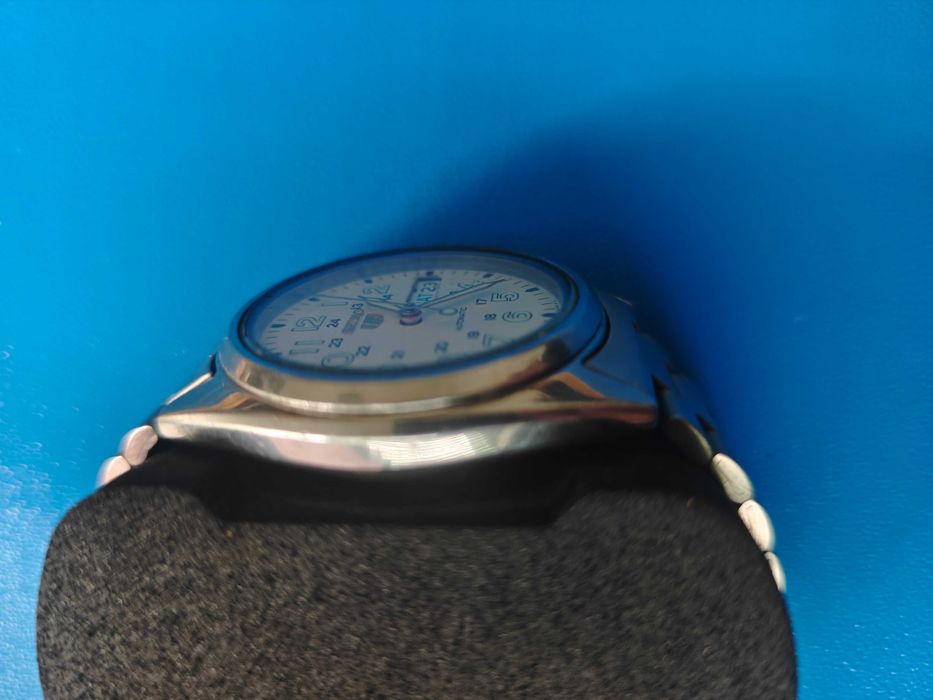Рядък SEIKO 5 Automatic – Прозрачен капак, КАТО НОВ, Първи собственик (200 €)