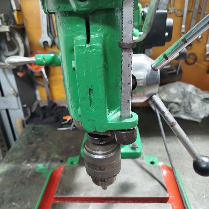 Продам сверлильный станок