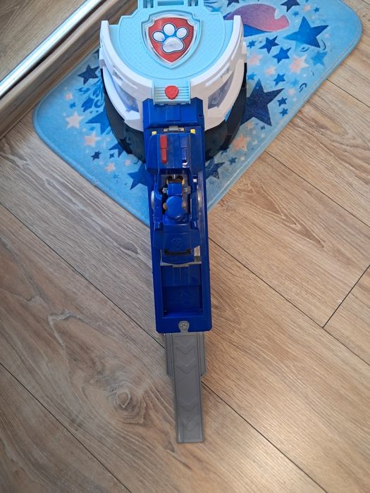 Пистата на Чейс, с мотора и кученцето