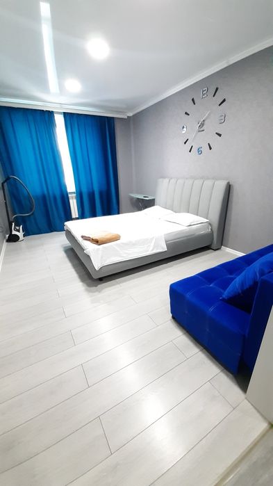 Luxe 1 комн кв, часы_ночь_сутки