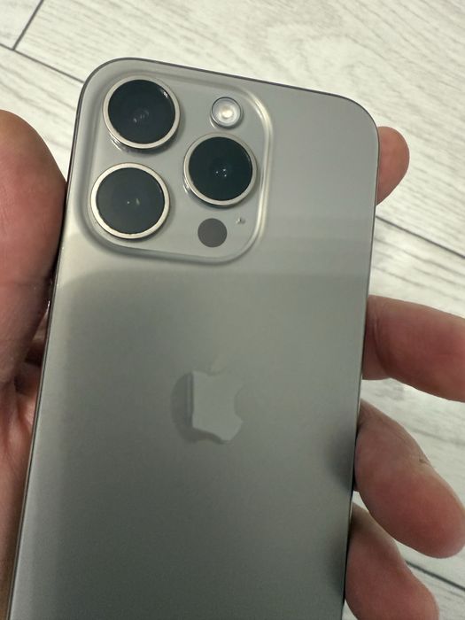iPhone 15 Pro , Natural Titanium ,256 GB , ca NOU