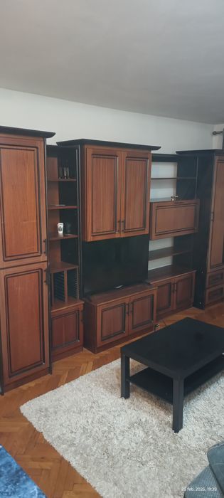 Vând mobila   living